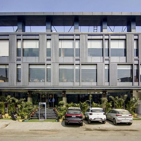 Hotel The Prithvi Near Delhi Airport نيودلهي المظهر الخارجي الصورة