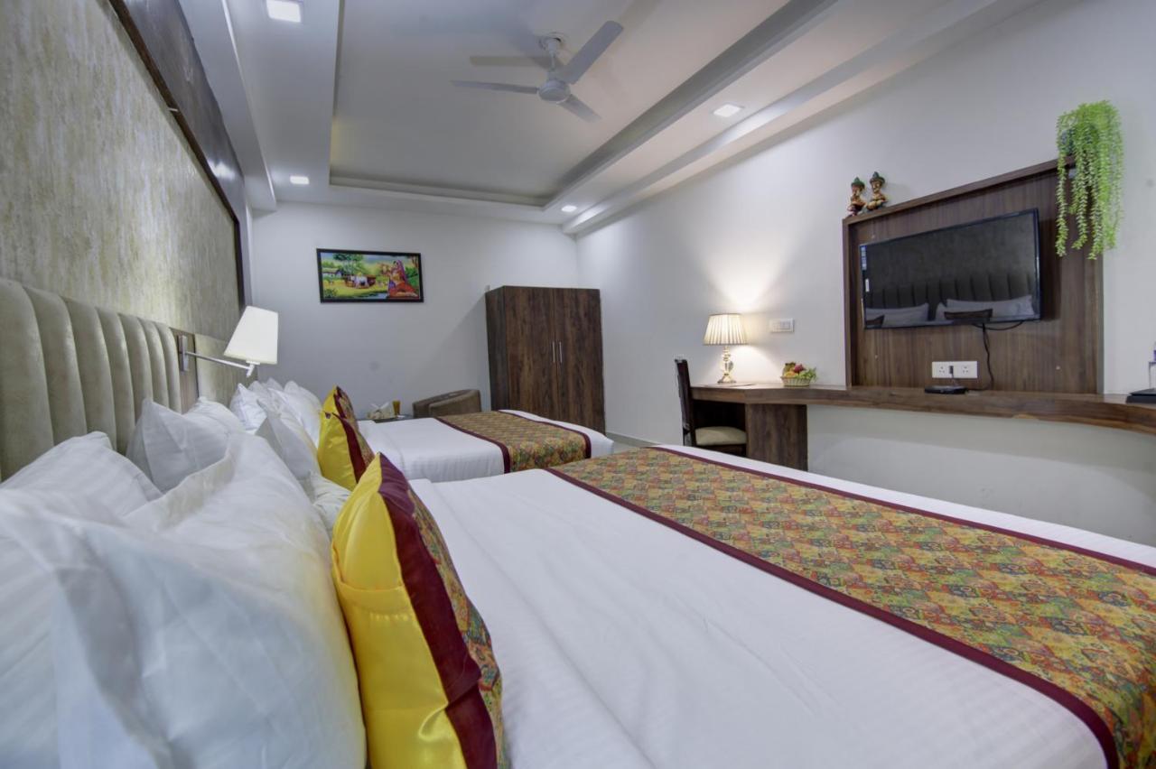 Hotel The Prithvi Near Delhi Airport نيودلهي المظهر الخارجي الصورة