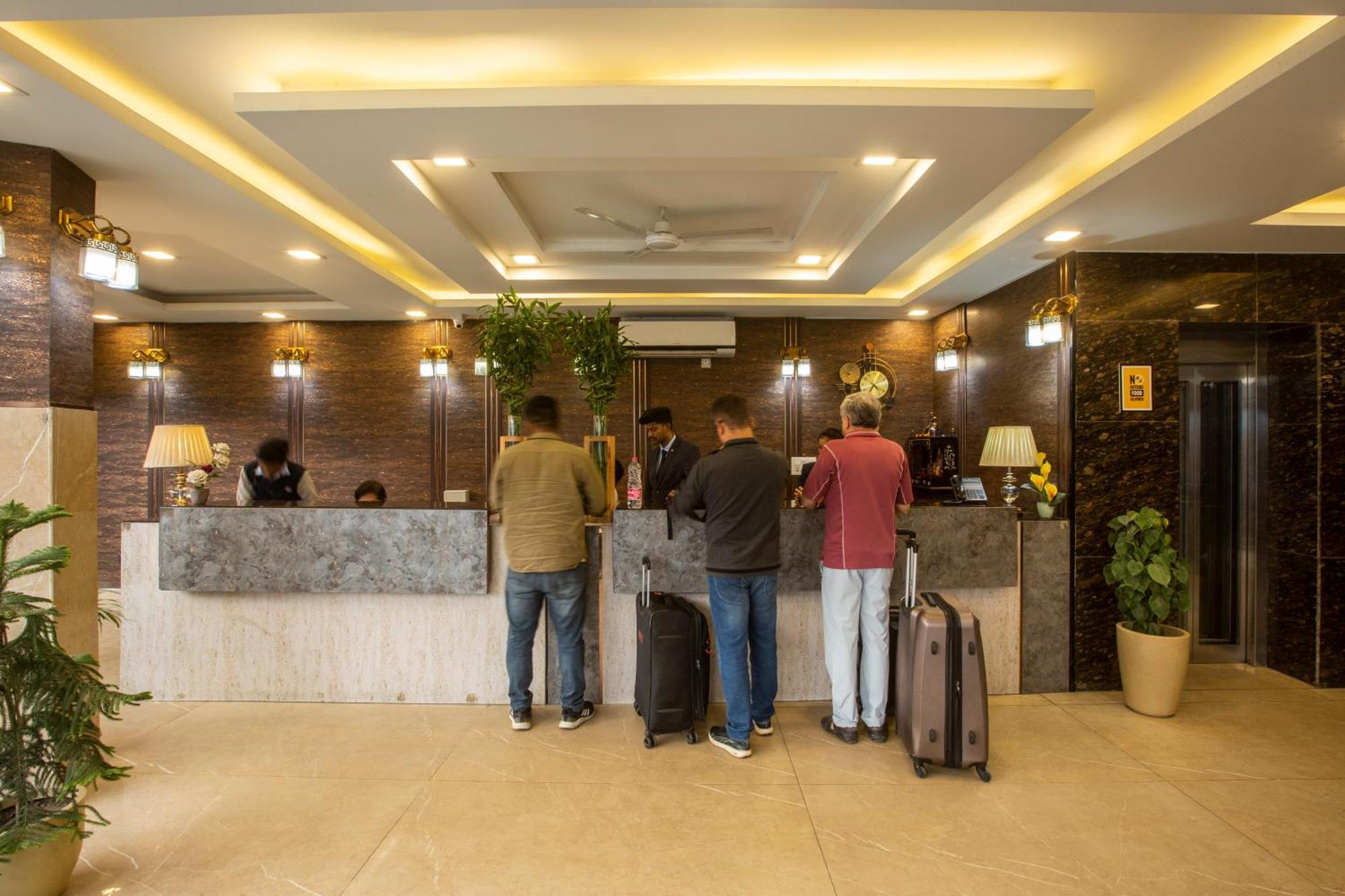 Hotel The Prithvi Near Delhi Airport نيودلهي المظهر الخارجي الصورة