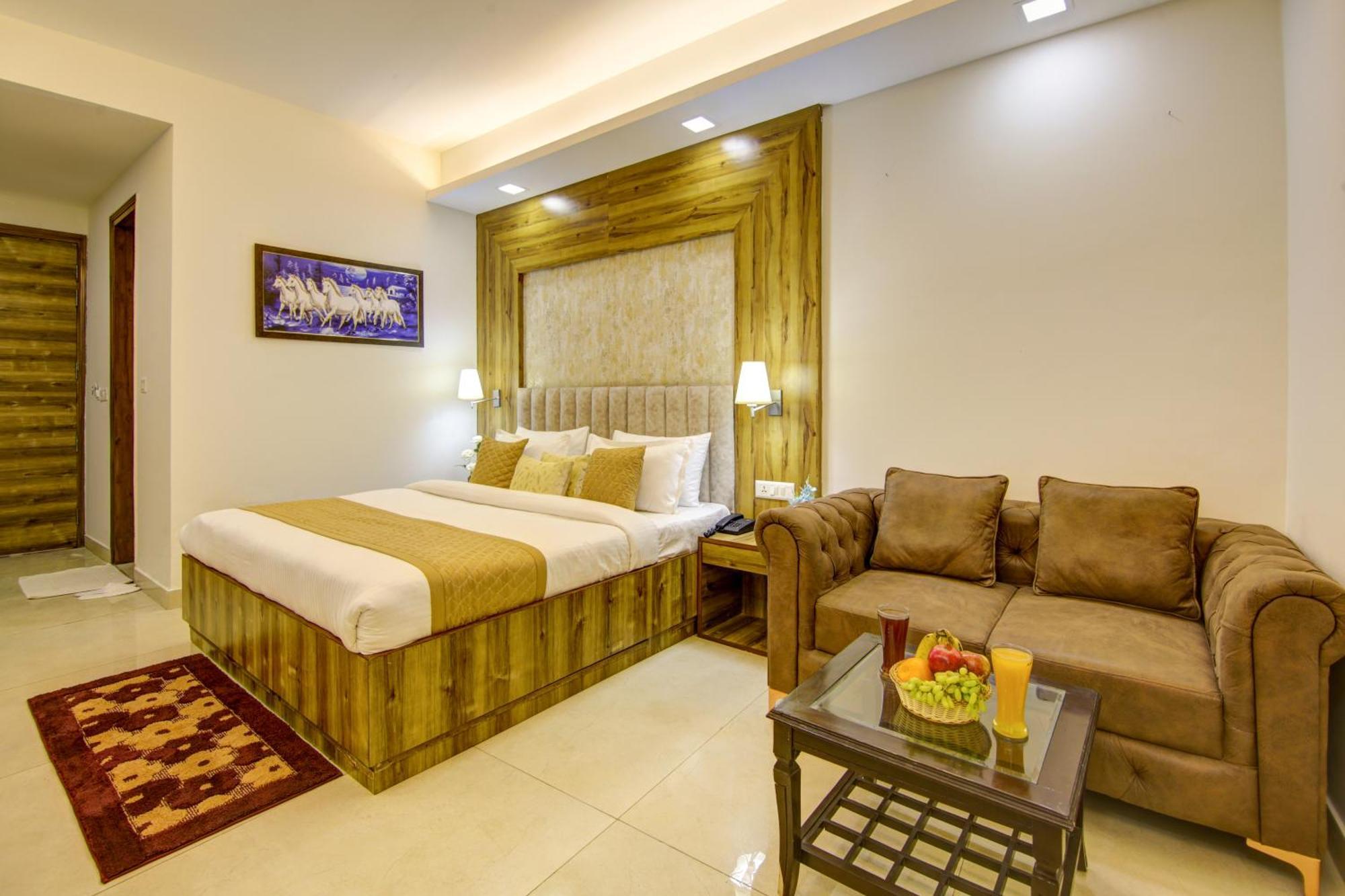 Hotel The Prithvi Near Delhi Airport نيودلهي المظهر الخارجي الصورة