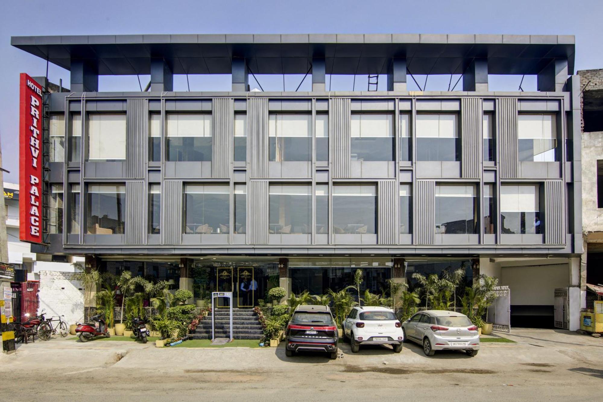 Hotel The Prithvi Near Delhi Airport نيودلهي المظهر الخارجي الصورة