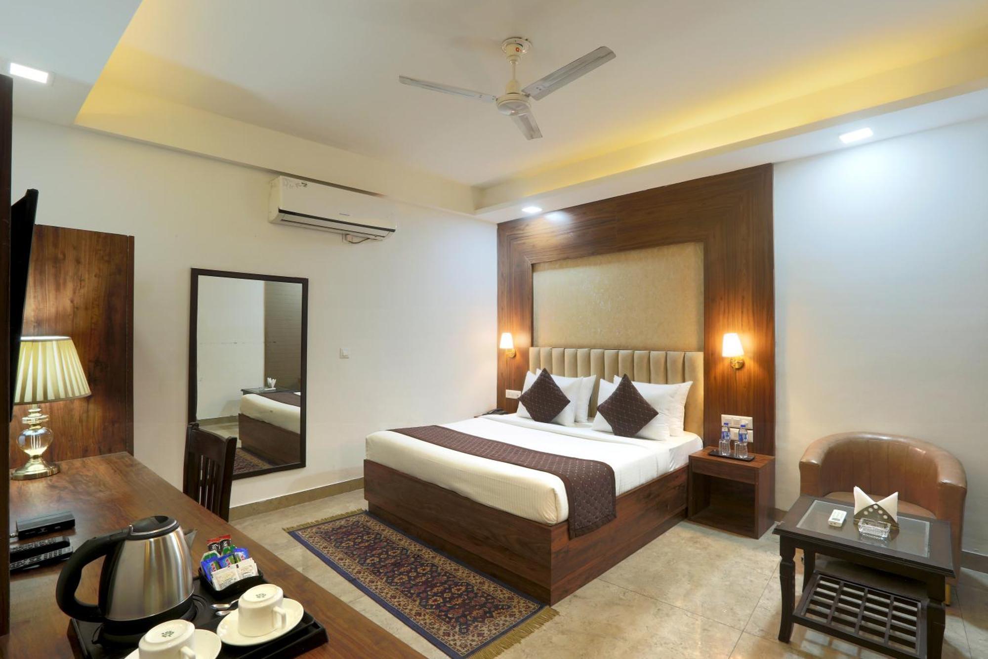 Hotel The Prithvi Near Delhi Airport نيودلهي المظهر الخارجي الصورة